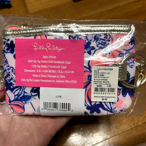 Lilly Pulitzer GWP Zip Top Wallet Resort White Party Like a Lobstar - Picture 2 of 3